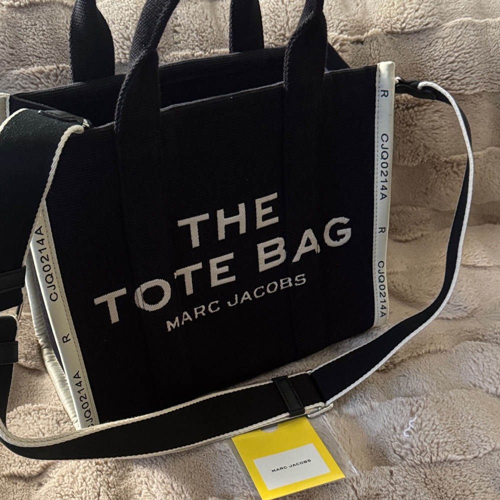 Marc Jacobs Black and White Messenger Bag